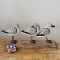 Drei Vögel auf Holzsockel von Batela